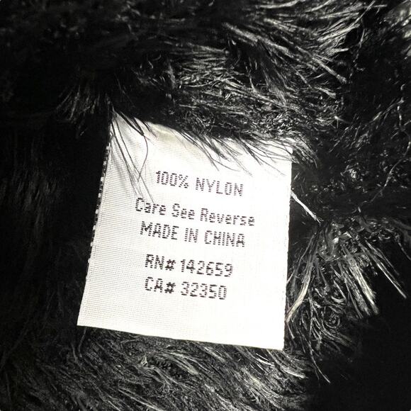 Rusty Eyelash Sweater Black Striped Fuzzy Knit Crew Neck Cropped Women's 10 - Picture 9 of 11